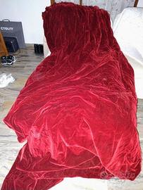 velluto rosso bordeaux, mq 8,90, cucitura a tenda