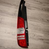 Faro posteriore Viano sx