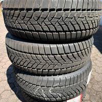 Gomme 215 60 17 invernali Dunlop