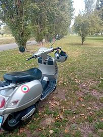 vespa 200gt
