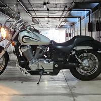 Honda Shadow vt750