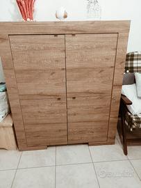 Credenza capiente