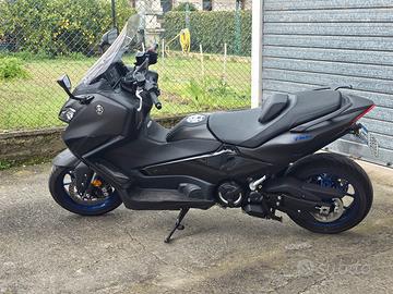Yamaha Tmax 560 2025