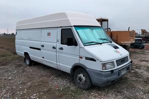 Iveco Daily 35 12