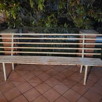 Panchina in ferro da giardino 