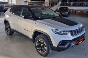 Jeep Compass 4xe 1.3 T4 PHEV 240cv Trailhawk ...