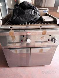 Grill a Pietra Lavica Professionale CookRite