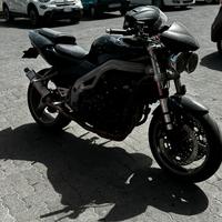 Triumph speed triple 955