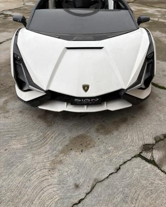 Macchina per bambini ( lamborghini)