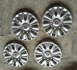 Cerchi in ferro e borchie per FIAT Tipo 500L Doblo