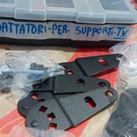 Adattatori con viti  per TV.