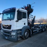 MAN TGS 26.480 SCARRABILE TRE ASSI CON GRU RETROCA