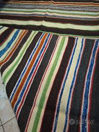 tappeto kilim vintage annodato a mano