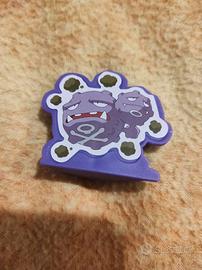 Sorpresa Pokemon Kinder weezing coffing pasqua