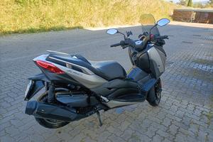 Yamaha xmax 400