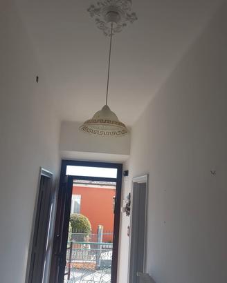 Lampadario ingresso.
