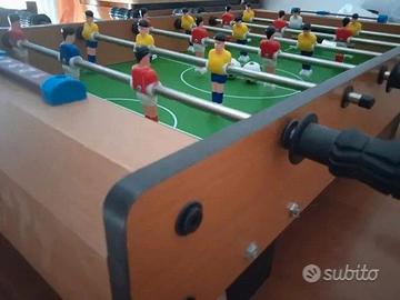 Biliardino da tavolo
