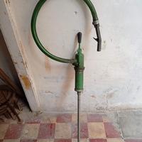 Pompa manuale per travaso liquidi