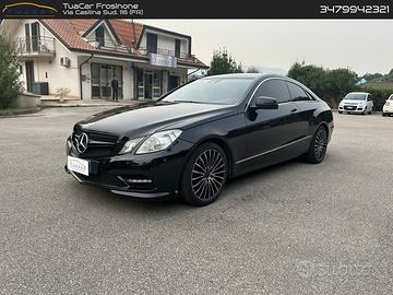 Mercedes-Benz E 220 Avantgarde E 220 CDI BlueEFFIC