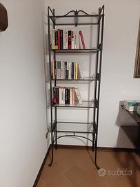 Libreria in ferro battuto