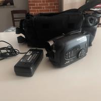 Videocamera compact vhs jvc 18 x