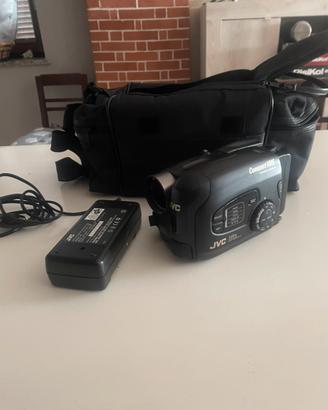 Videocamera compact vhs jvc 18 x