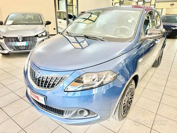 Lancia Ypsilon 1.0 FireFly 5 porte S&S Hybrid Gold