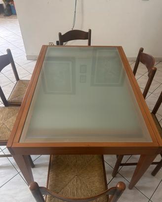 Tavolo Allungabile in legno con piano in vetro