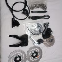 Gruppo Shimano 105 r7170 di2 12v