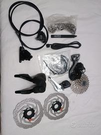 Gruppo Shimano 105 r7170 di2 12v