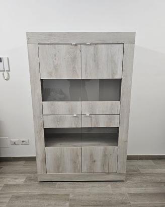Vetrina da soggiorno/cucina