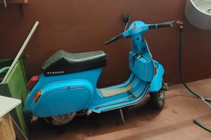 Vespa 50 d epoca.
