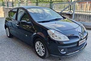 RENAULT Clio III 1.5 dCi Diesel IENE