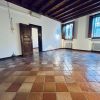 3 LOCALI A MANTOVA
