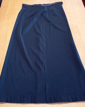 Gonna lunga marrone con spacco laterale. Tg 50