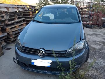 golf 6 incidentata