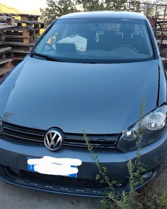 golf 6 incidentata
