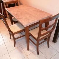 Tavolo con 3 sedie
