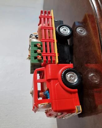 Vintage Toy Farm Truck, "Ol' MacDonald's Farm