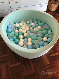 Piscina di palline per bambini