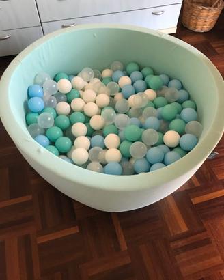 Piscina di palline per bambini