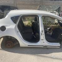 Ricambi Opel Astra 2012 scocca parte destra