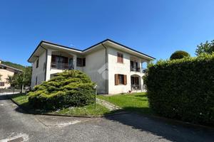 4 LOCALI A PAVONE CANAVESE