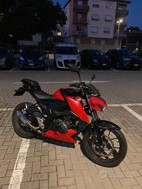 moto 125 Suzuki GSX S