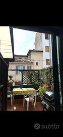 Tavolo esterno con 6 cuscini