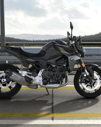 BMW F 900 R Triple Black