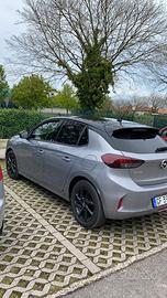 Opel Corsa 1.2 75 CV Design & Tech