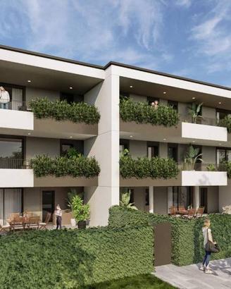 Appartamento di 160 m² con 5 locali e box auto a T