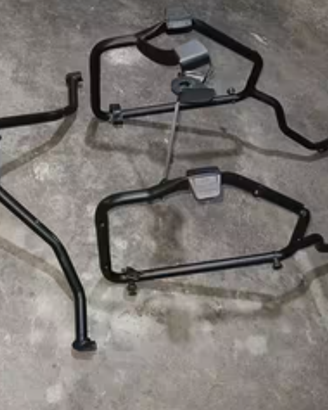 Vari accessori Transalp 700.