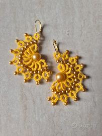 Orecchini al chiacchierino